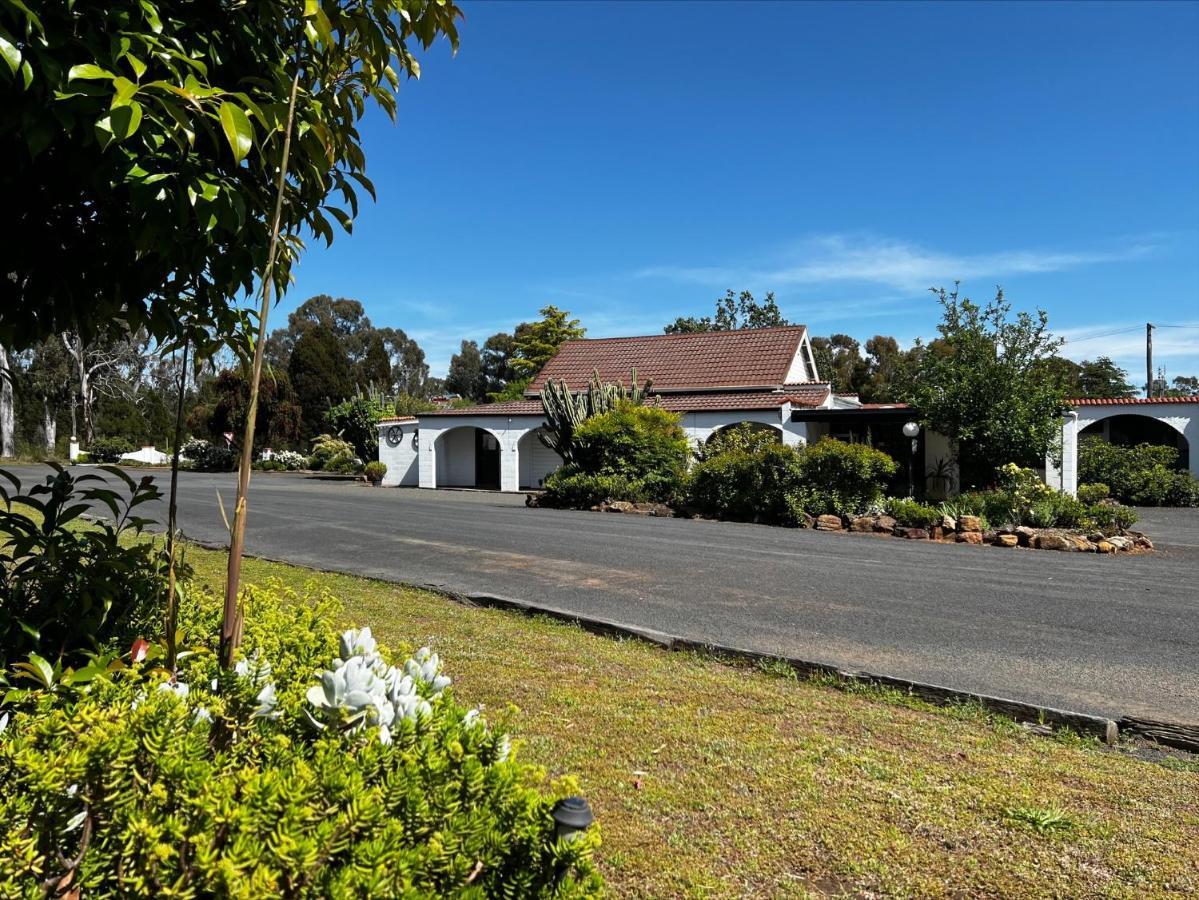 Azalea Motel Coonabarabran Εξωτερικό φωτογραφία
