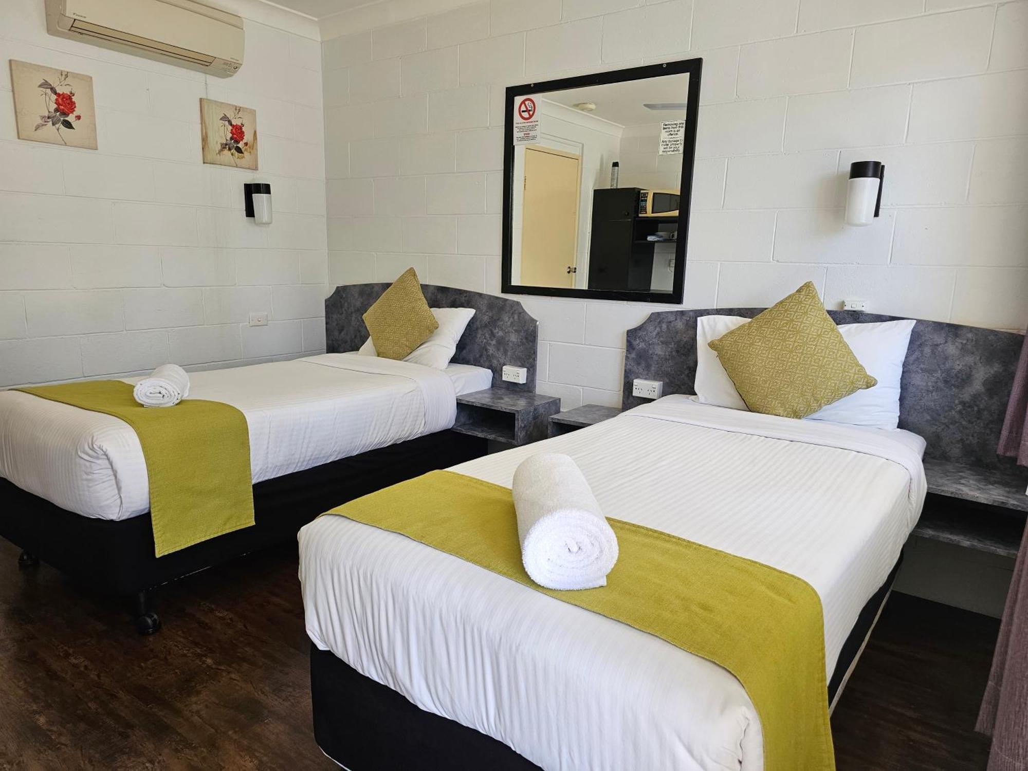 Azalea Motel Coonabarabran Εξωτερικό φωτογραφία
