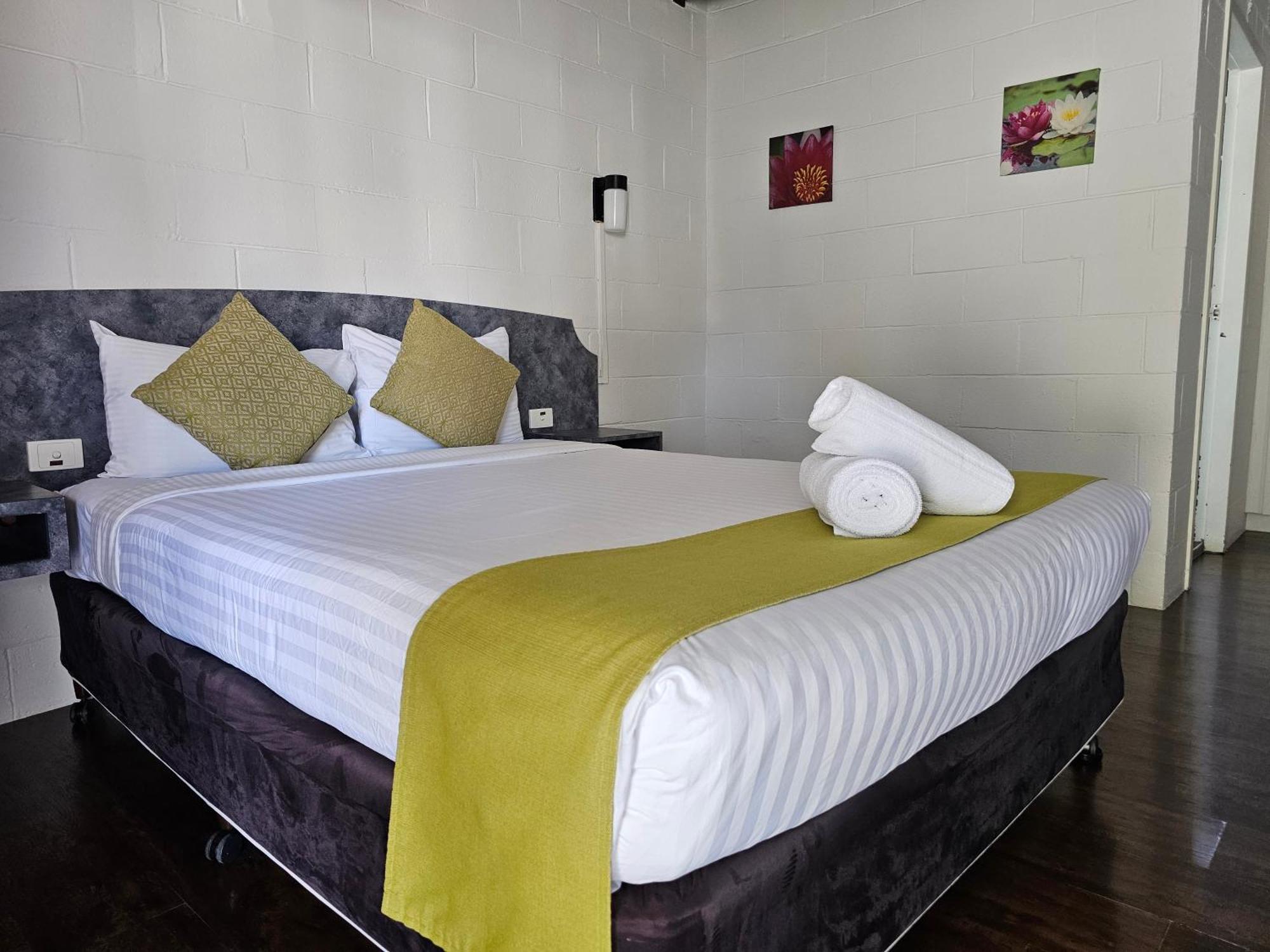 Azalea Motel Coonabarabran Εξωτερικό φωτογραφία